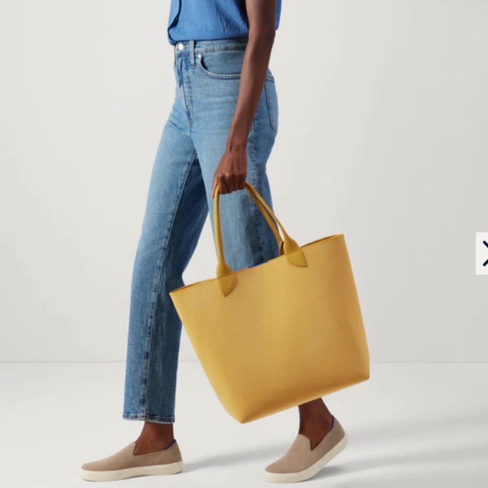 Rothy’s lightweight tote